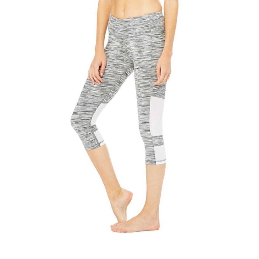 ALO Yoga Leggings M Oasis Capri in White Space Dye /White Athletic Athleisure
